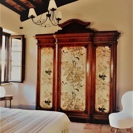 Flora Bed & Breakfast Borgo san Donato (Sabaudia)